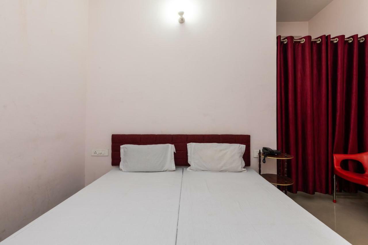 Spot On 48618 Vasundhara Gardens Hotell Bhopal Eksteriør bilde