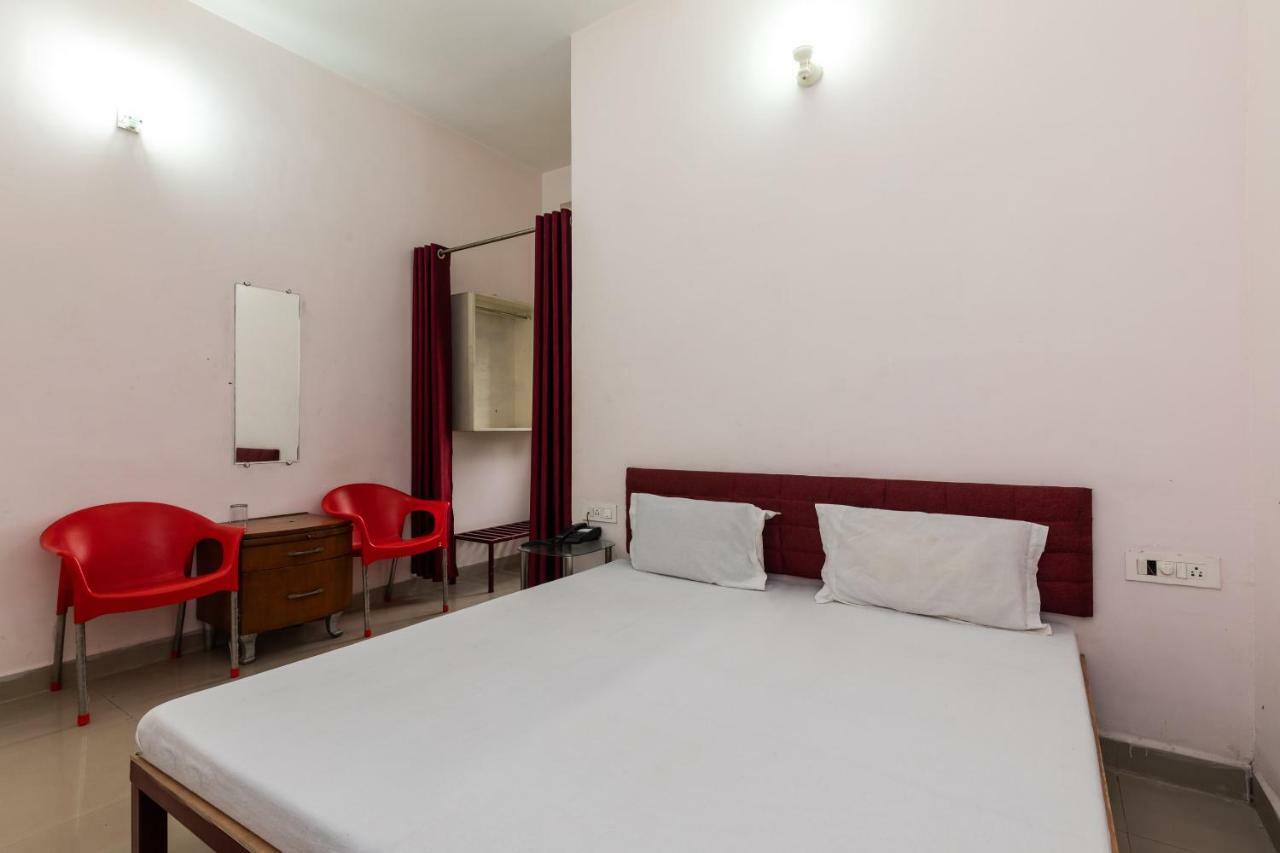 Spot On 48618 Vasundhara Gardens Hotell Bhopal Eksteriør bilde