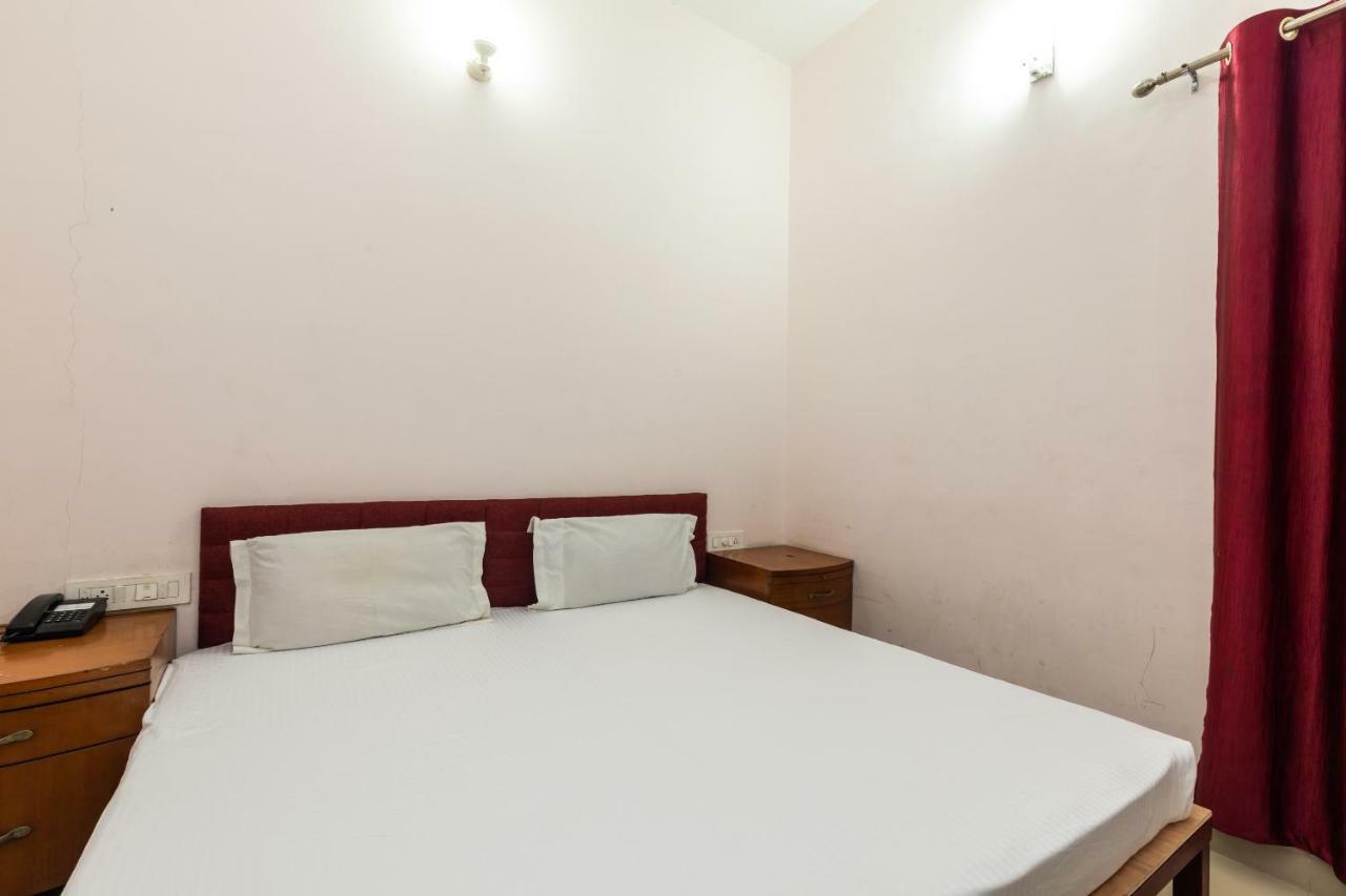 Spot On 48618 Vasundhara Gardens Hotell Bhopal Eksteriør bilde